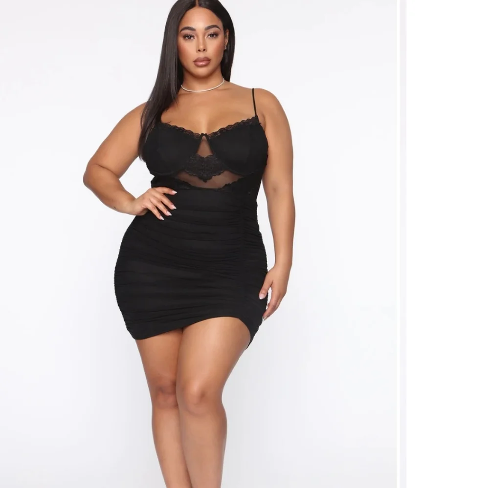 Fashionnova sexy ruched mini dress NWT - Picture 3 of 3